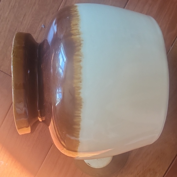Vintage Other - Vintage Roseville RRP Stoneware Pottery Bean Crock with Lid Handle